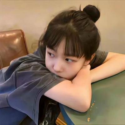 燕子与鹦鹉